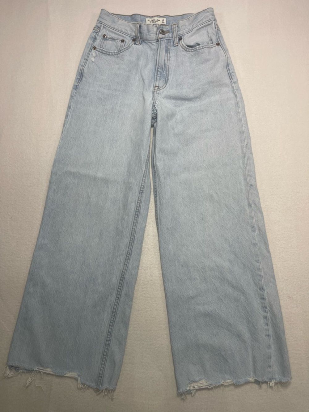 Abercrombie & Fitch High Rise Crop Wide Leg Jeans 25 Long Light Wash